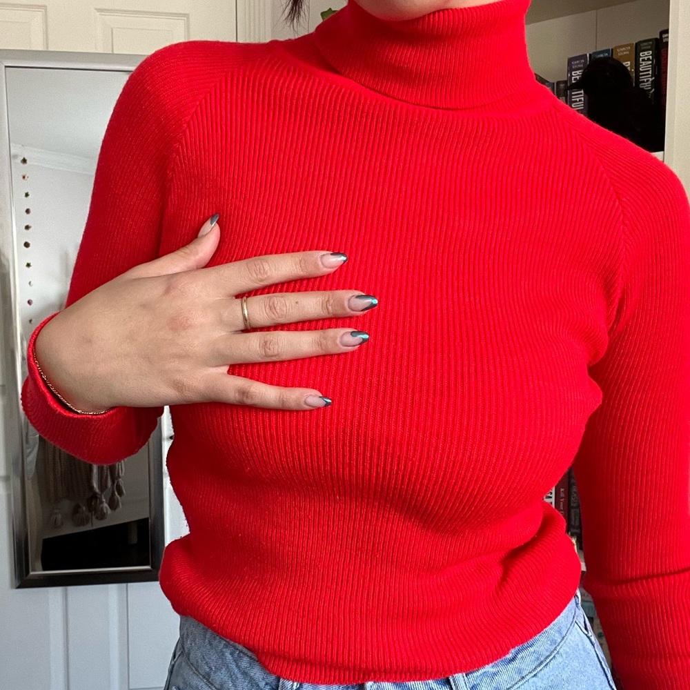 Vintage Bright Red Ribbed Turtleneck Sweater - Picture 4 of 4